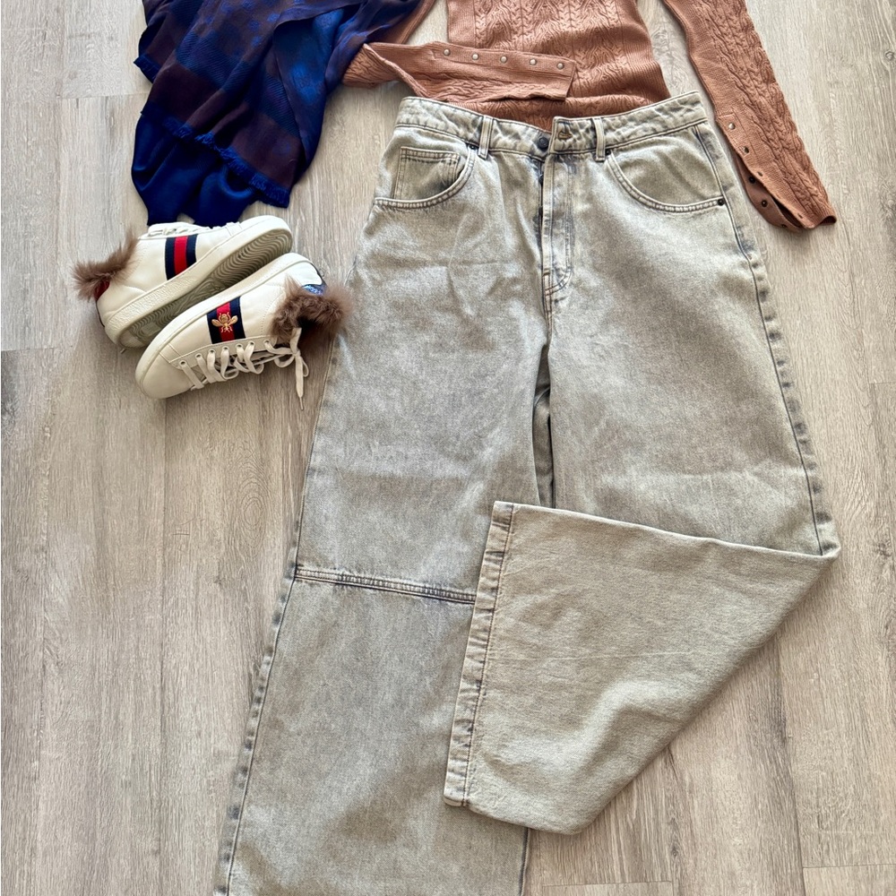 Women’s Wide Leg Jeans - Picture 5 of 16